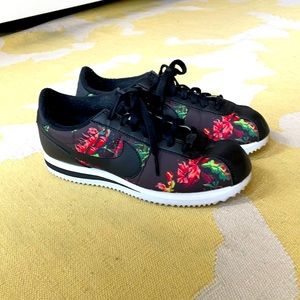 Floral Nike retro Nike Cortez sneakers